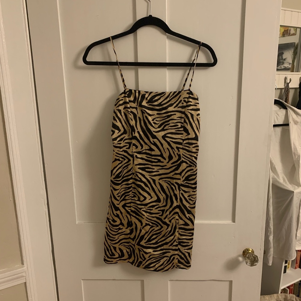 Silky zebra print mini dress - Picture 2 of 2